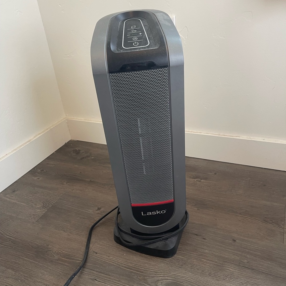 Lasko Ceramic Tower Heater